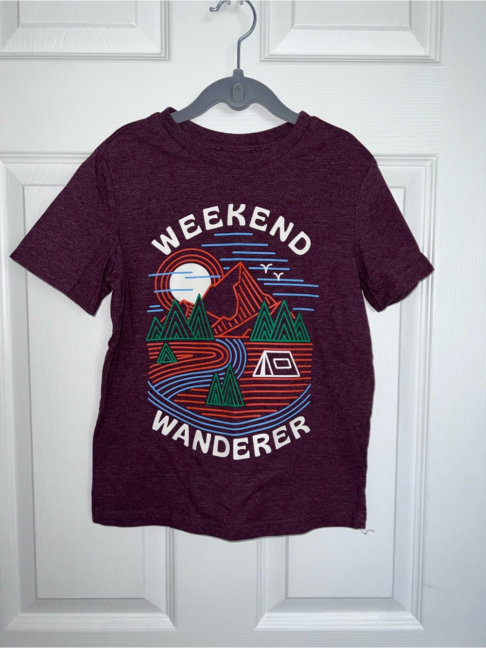 Kids sz 6 Weekend Wanderer T-Shirt